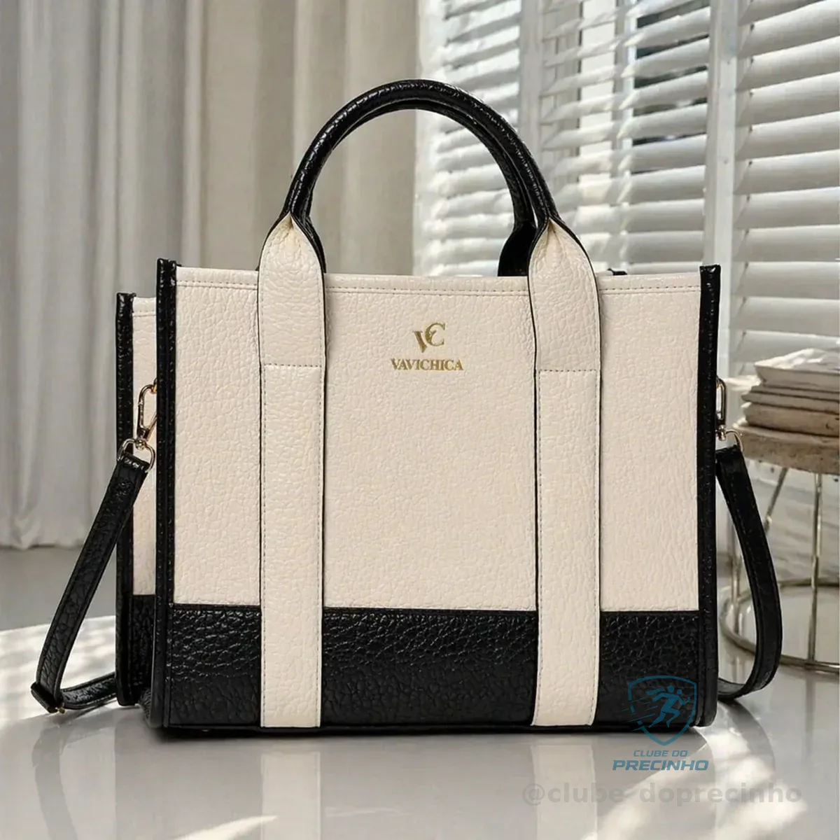Bolsa Feminina Vavichica Transversal Feminina Grande Couro Acambamento Dos Ferragens Níquel Cor Preto/branco Correia De Ombro Preto Desenho Do Tecido Lisa Liso
