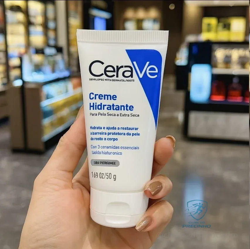 CeraVe, Creme Hidratante Corporal, com textura Cremosa e Ácido Hialurônico