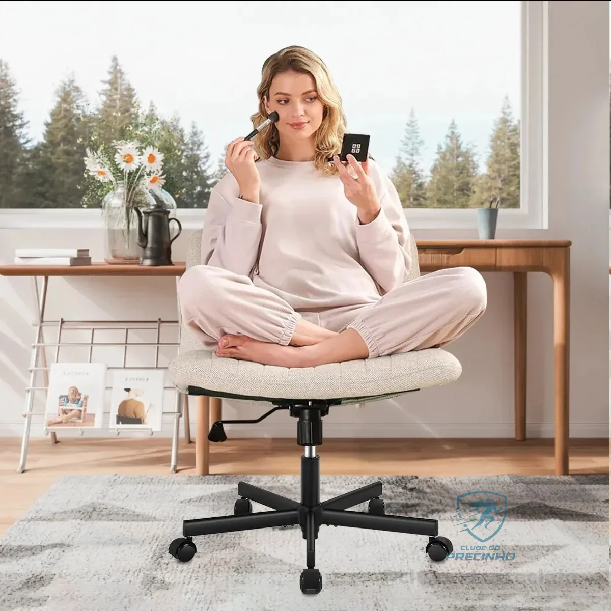 Cadeira Escritório Python Fly Assento Largo Giratória Encosto Reclinável Bege Algodão