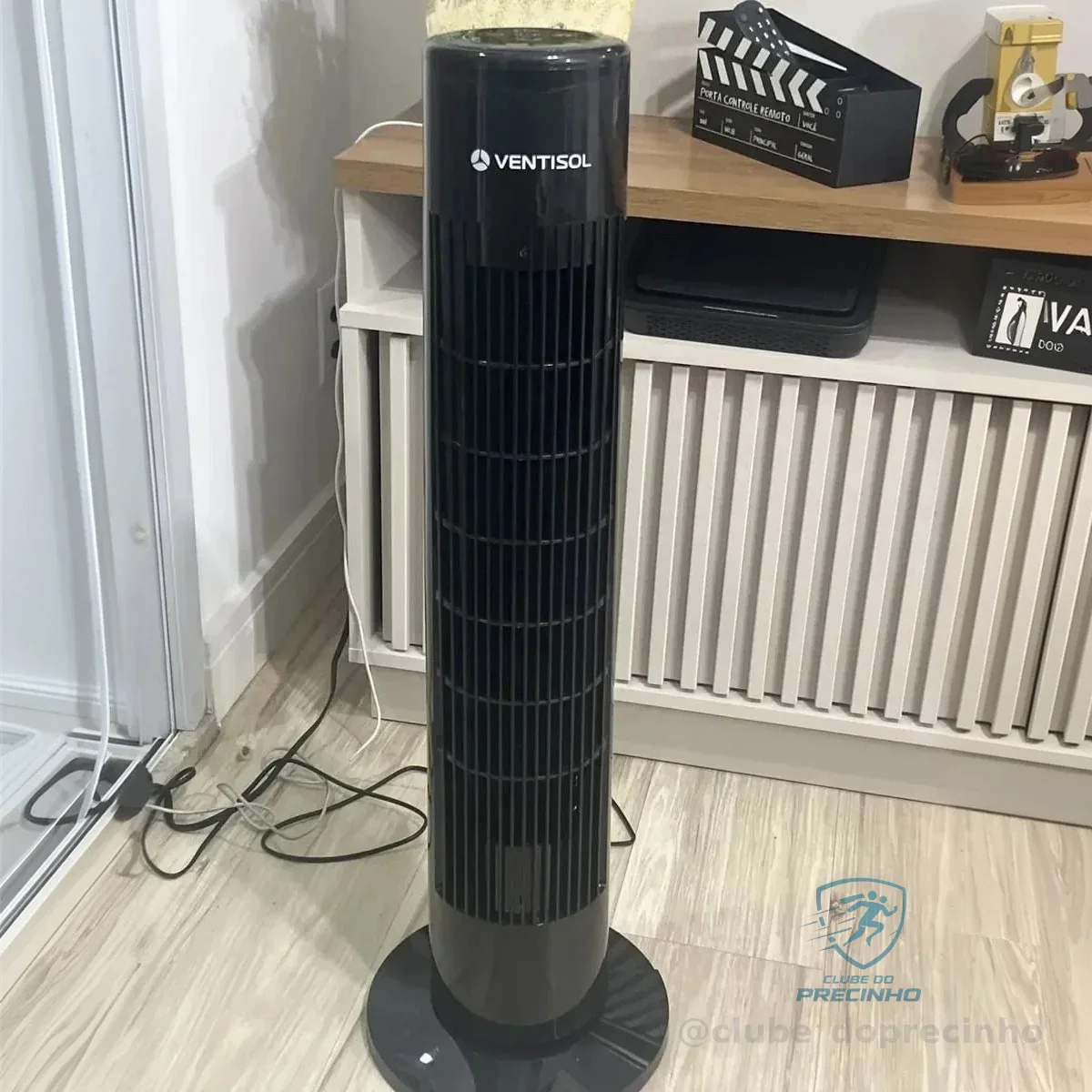 Ventilador Torre Ventisol Fênix Com Controle Remoto - Preto 14 Cm Preto Plástico 220v