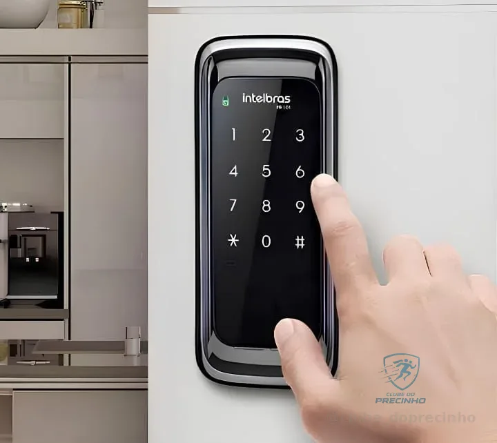 Fechadura Digital De Sobrepor Touch Screen Fr 101 Preta Intelbras Preto