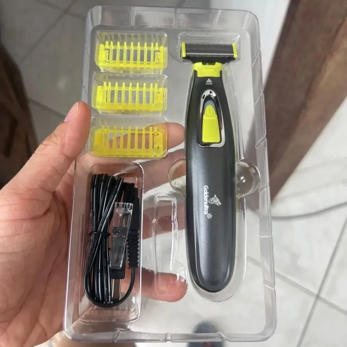 Aparelho De Barbear Eletrico A Prova D'agua Usb Profissional Cor Verde-lima 127/220v