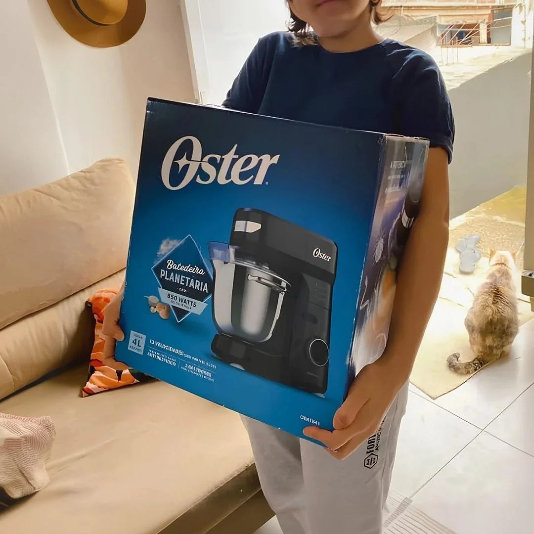 Batedeira Planetária Oster Bowl Inox III, OBAT641, 220V