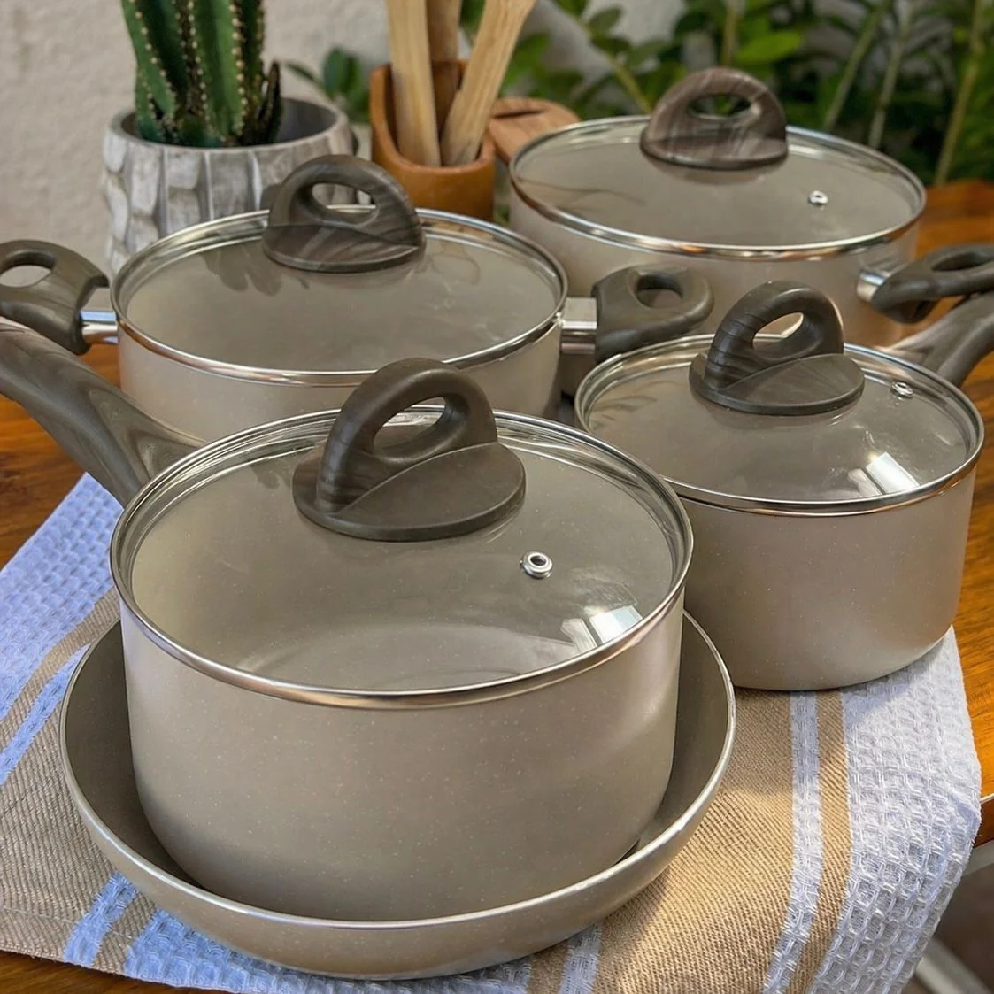 Conjunto De Panelas 5 Peças Nevada Chm Antiaderente Brinox Prateado