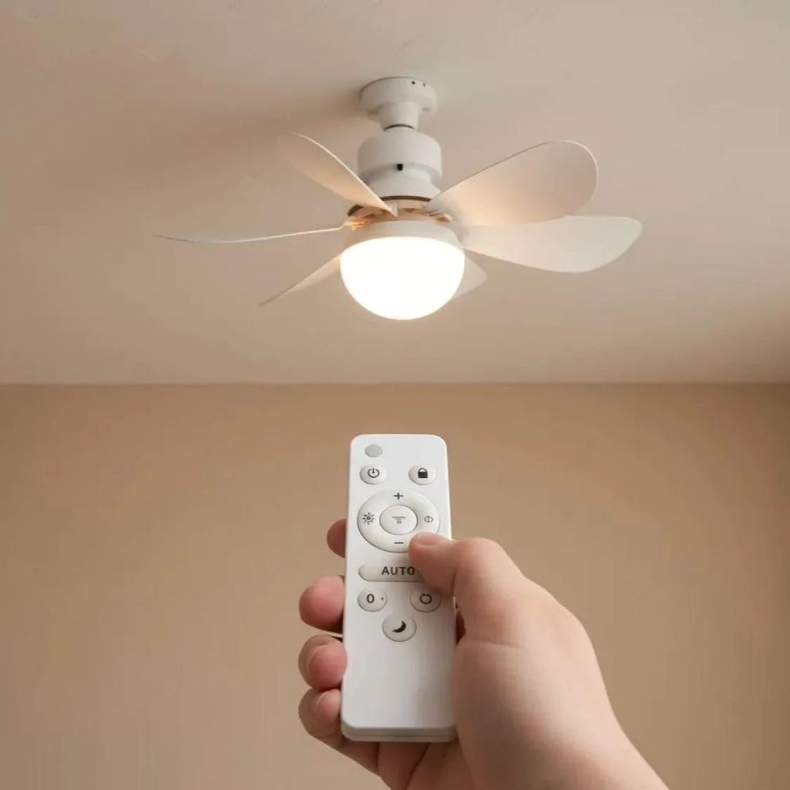 Lâmpada Led Com Ventilador De Teto Bivolt Controle 80w E27