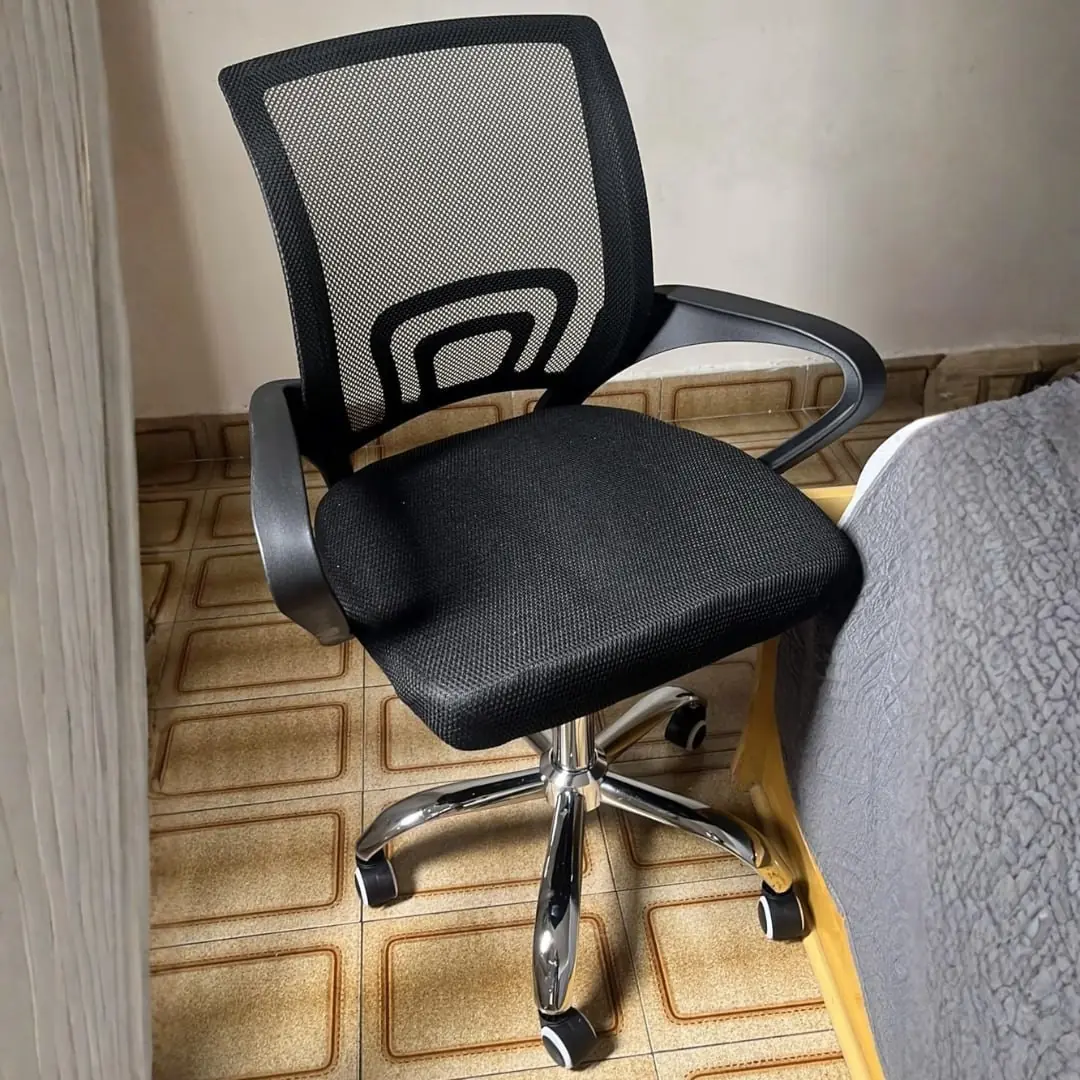 Cadeira De Escritório Diretor Jadel Preta Healer Preto Tecido