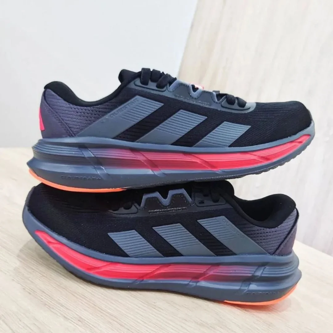 Tênis Masculino Questar 3 adidas Cblack/onix/lucred Lisa 40 Br