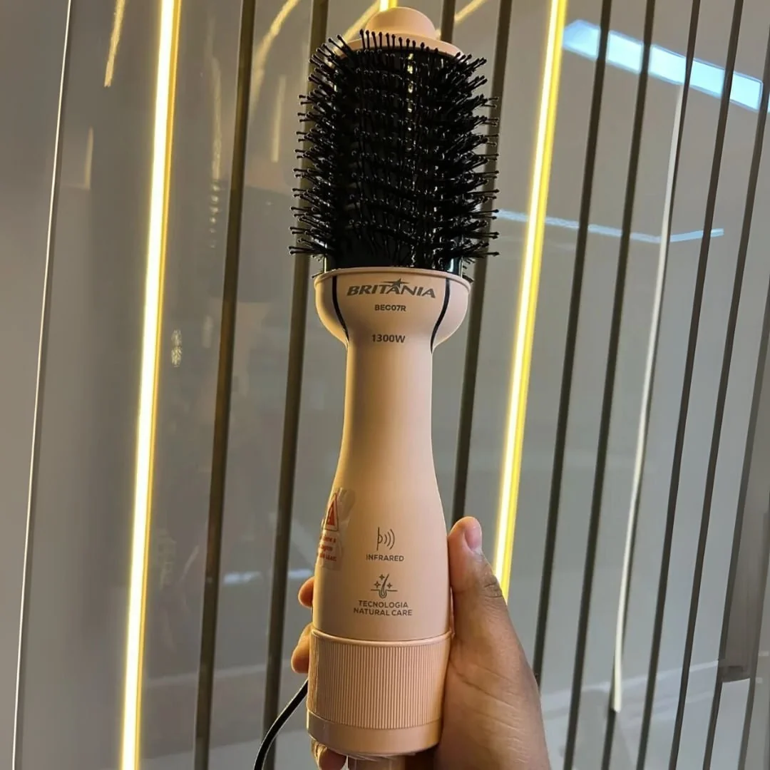 Escova Secadora Britânia Soft 4 em 1 1300W BEC07R Bivolt