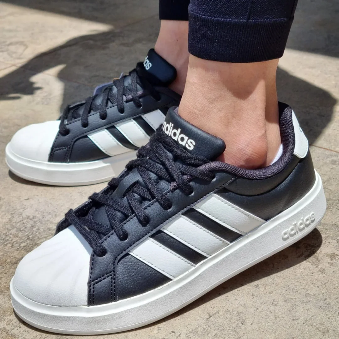 Tênis Feminino Streettalk adidas Cblack/cwhite/cblack Lisa 37 Br