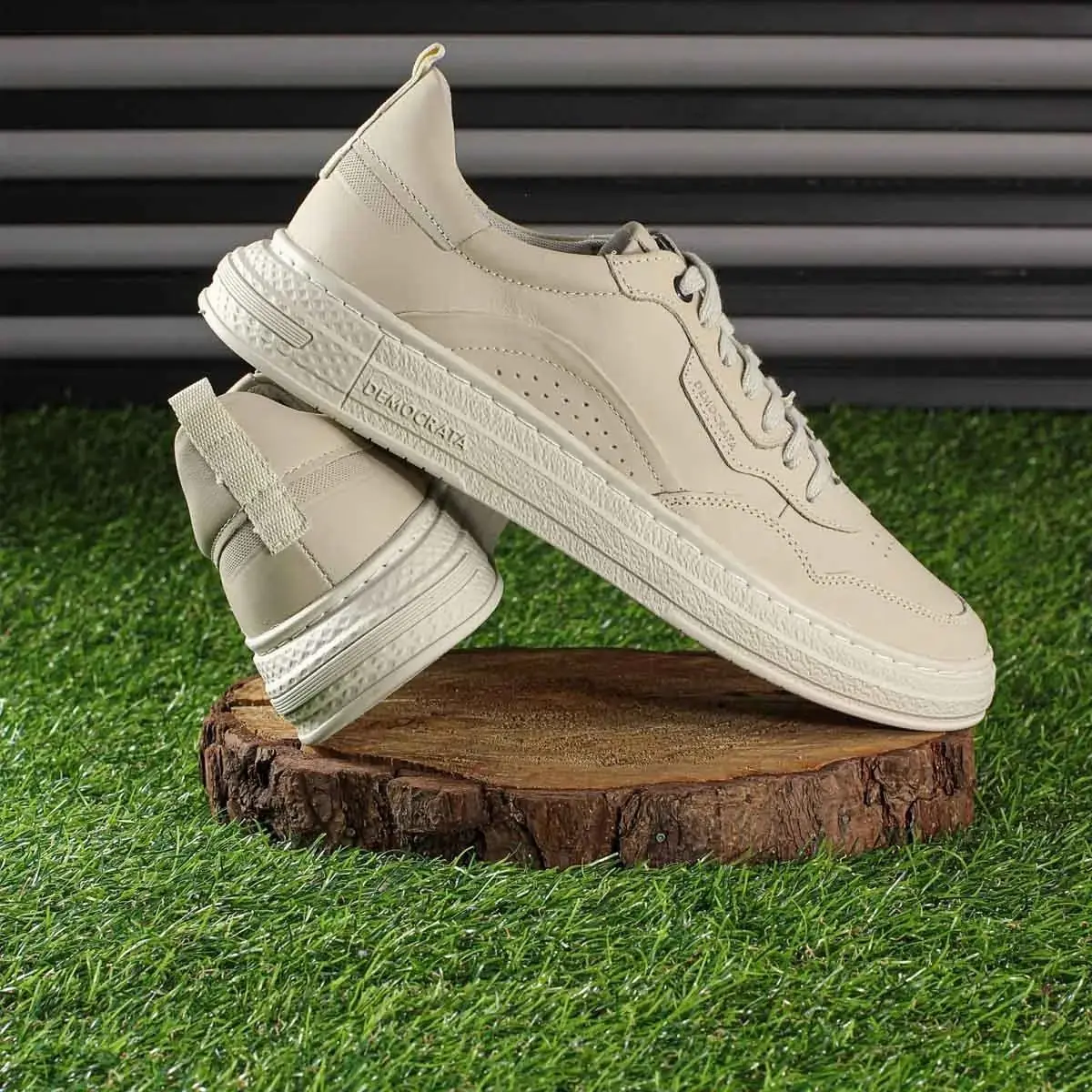 Tênis Masculino Democrata Jake Creme Macio Leve Confortavel